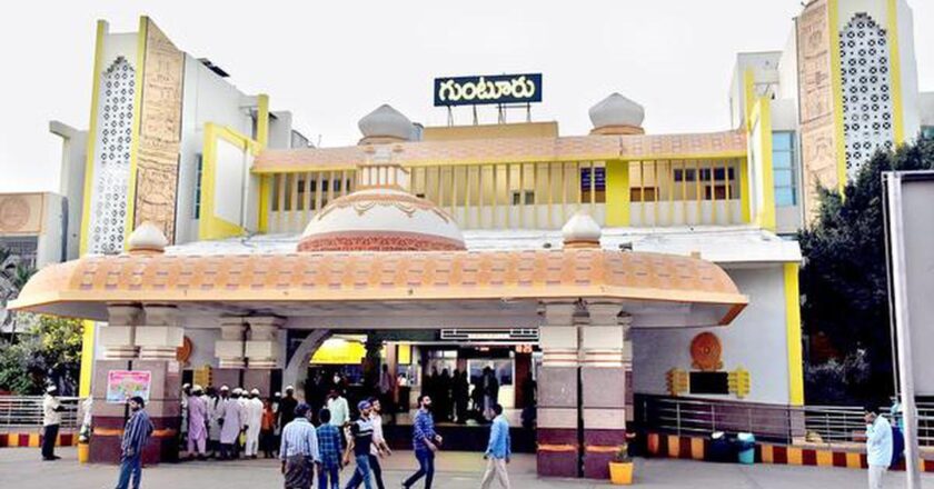 Kavach : గుంటూరు రైల్వే డివిజన్‌కు ‘కవచ్‌’ రక్షణ వ్యవస్థ