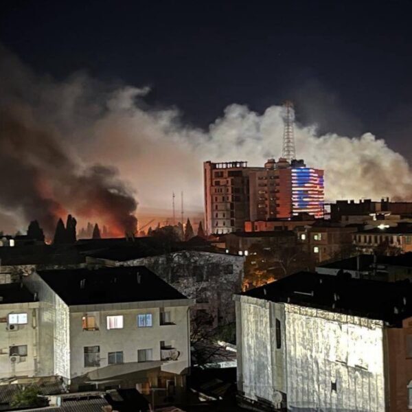 అగ్నిగుండంలా ఇరాన్‌ : 100 నగరాల్లో హింసాత్మక నిరసనలు..