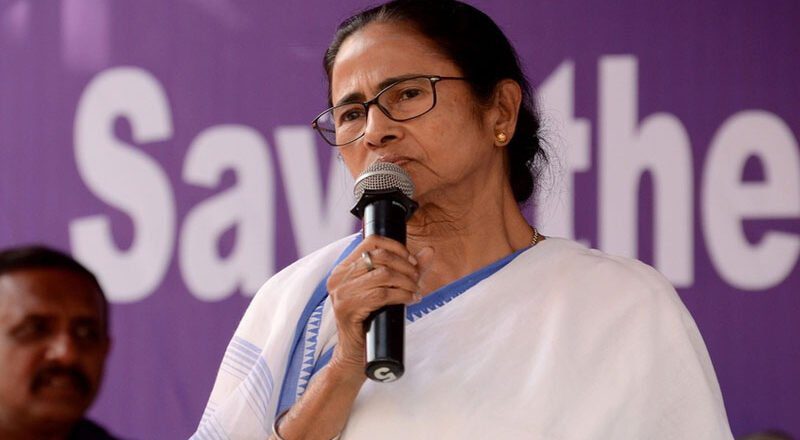 కోల్‌కతాలో ఈడీ వర్సెస్ మమతా బెనర్జీ: ఐ-ప్యాక్ దాడుల వద్ద ఉద్రిక్తత..