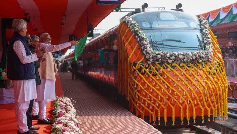 Vande Bharat Sleeper | దేశంలోనే తొలి ‘వందే భారత్ స్లీపర్’ రైలు ప్రారంభం.. విశేషాలివే!