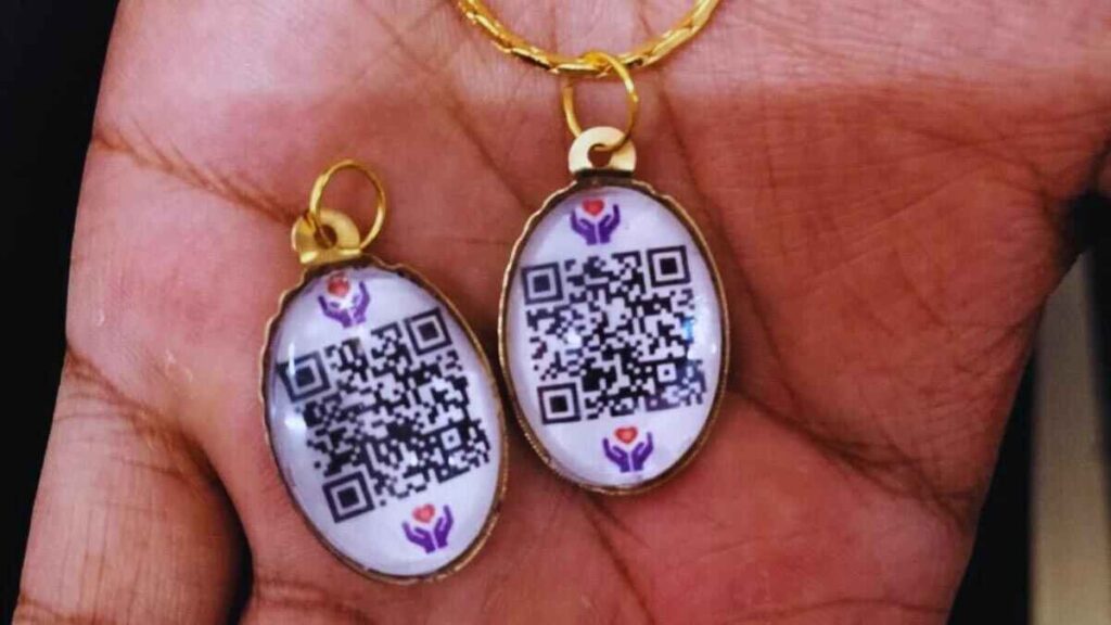 QR code-enabled Pendants