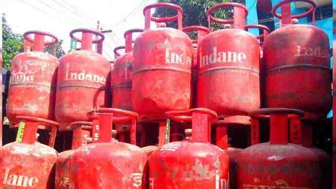 TS Mahalakshmi Scheme LPG price cut