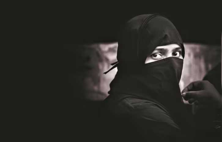 Triple Talaq | మోదీ, యోగిని ప్రశంసించిందుకు ముస్లిం మహిళకు ట్రిపుల్‌ తలాక్‌ చెప్పిన భర్త