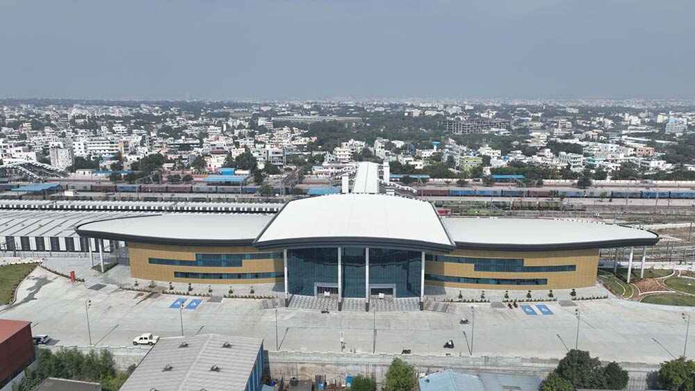 Charlapalli Railway Station : ఇక‌పై ఈ రైళ్లు చ‌ర్ల‌ప‌ల్లి వ‌ర‌కే..