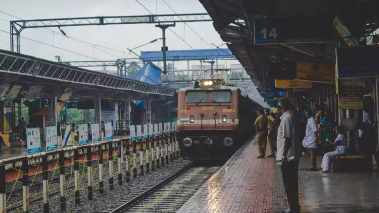 Waiting List Passengers | వెయిటింగ్ టికెట్ ప్రయాణికులకు కొత్త నిబంధనలు.. అతిక్రమిస్తే విధించే జరిమానాలు ఇవే..