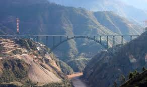 Chenab River : దాహంతో పాకిస్తాన్ విలవిల ! చీనాబ్ నది నీటిని వేసిన భారత్.. ఇపుడు జీలం నది కూడా..
