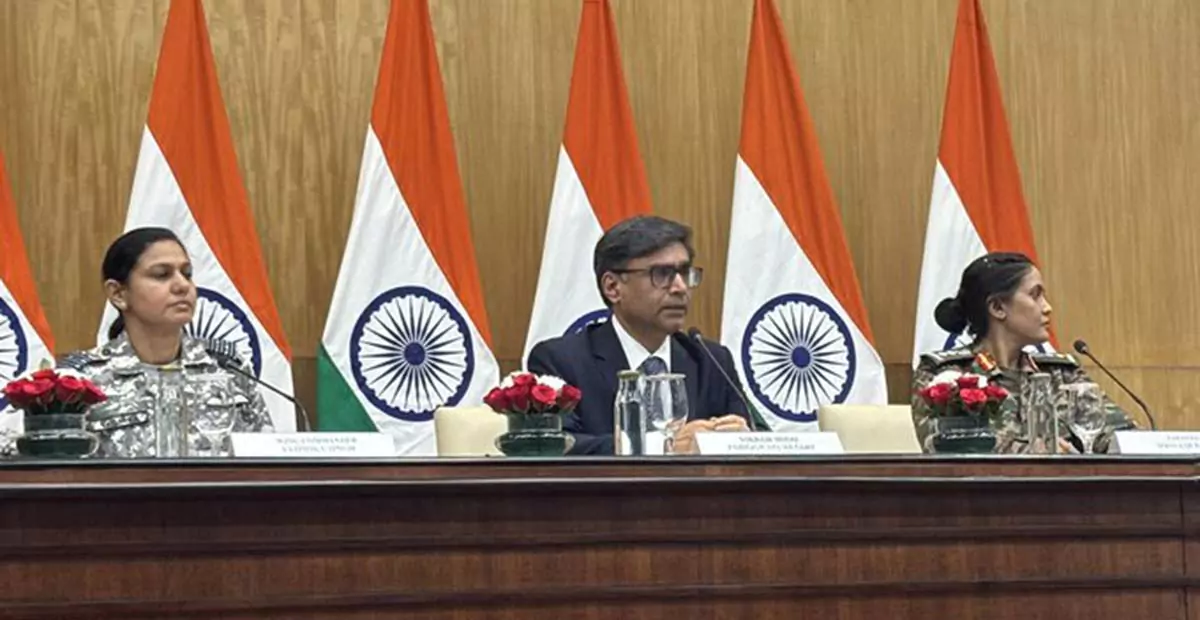 India Pakistan War | భారత సైనిక స్థావరాలపై పాకిస్తాన్ క్షిపణులతో దాడులు..